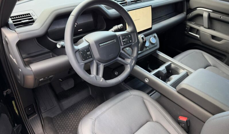 2025 Land Rover Defender X-Dynamic SE full
