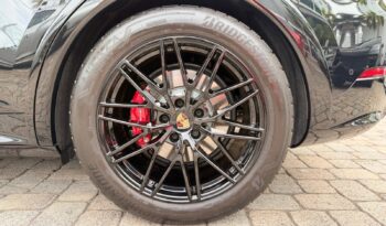 2025 Porsche Cayenne GTS full