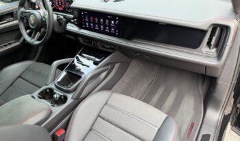2025 Porsche Cayenne GTS full
