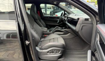 2025 Porsche Cayenne GTS full
