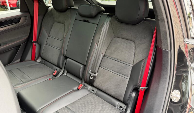 2025 Porsche Cayenne GTS full