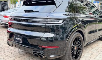 2025 Porsche Cayenne GTS full