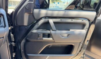 2025 Land Rover Defender X-Dynamic SE full