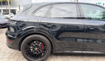 2025 Porsche Cayenne GTS full