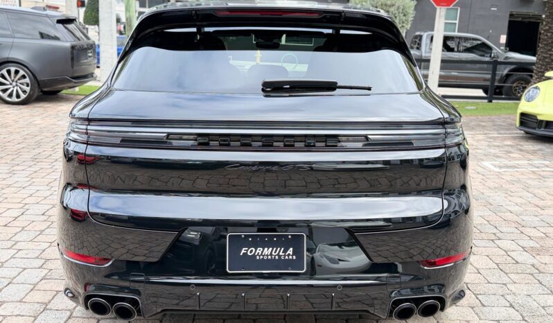 2025 Porsche Cayenne GTS full