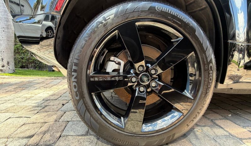 2025 Land Rover Defender X-Dynamic SE full