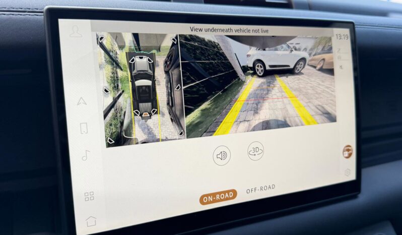 2025 Land Rover Defender X-Dynamic SE full