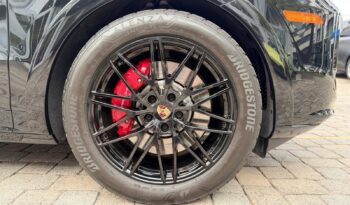 2025 Porsche Cayenne GTS full