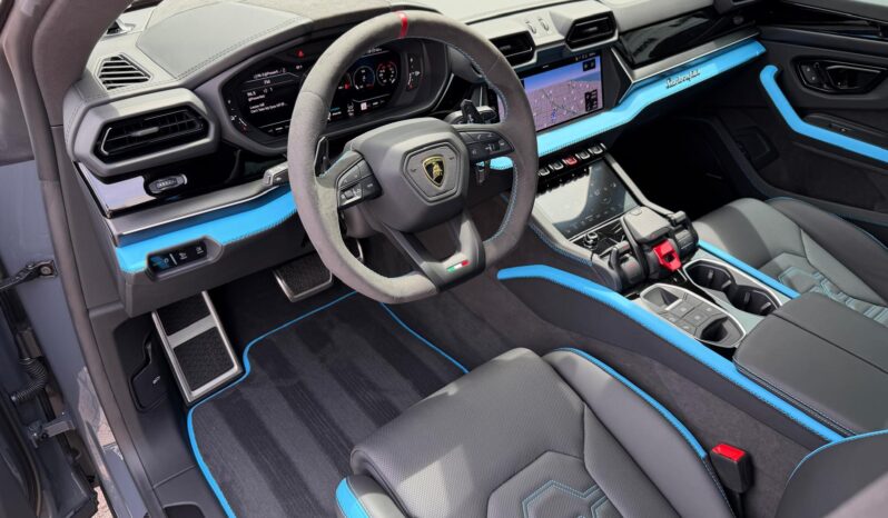 2025 Lamborghini Urus SE full