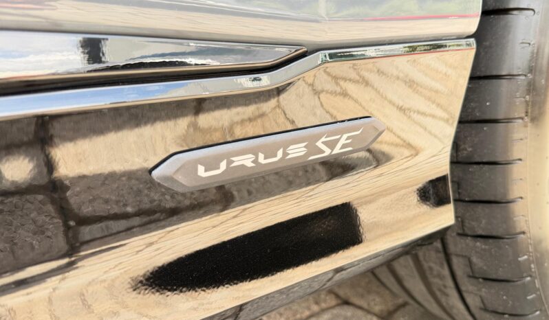 2025 Lamborghini Urus SE full