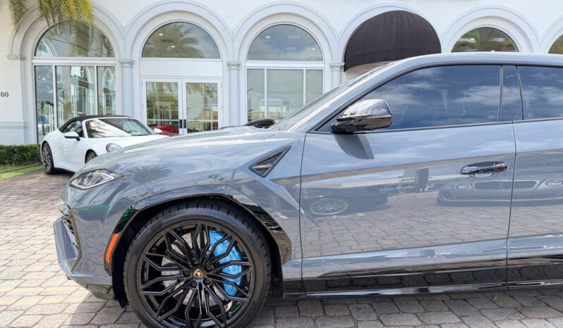 2025 Lamborghini Urus SE full