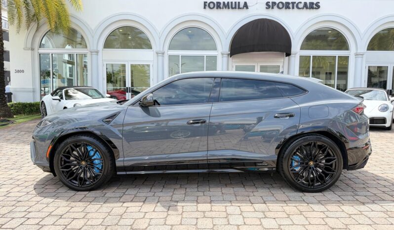 2025 Lamborghini Urus SE full