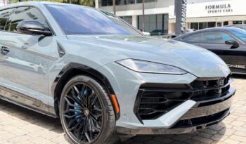 2025 Lamborghini Urus SE full