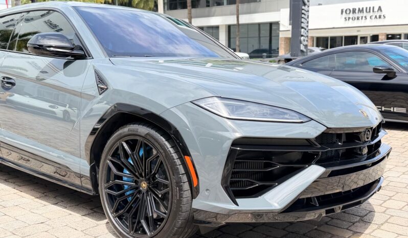 2025 Lamborghini Urus SE full
