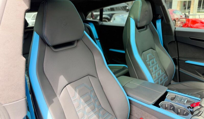 2025 Lamborghini Urus SE full