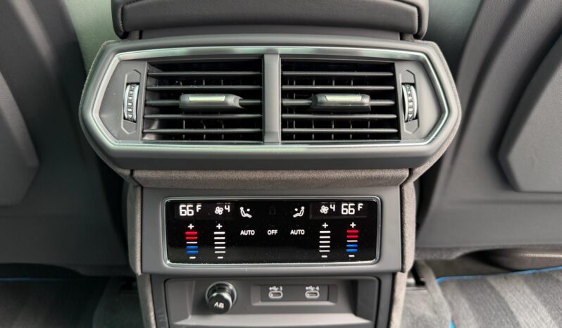 2025 Lamborghini Urus SE full