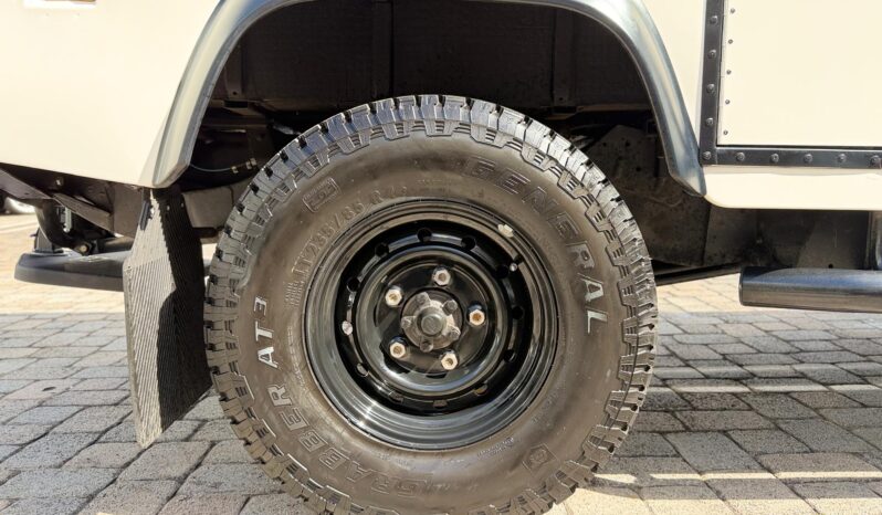 1997 Land Rover Defender 110 Beachcomber full