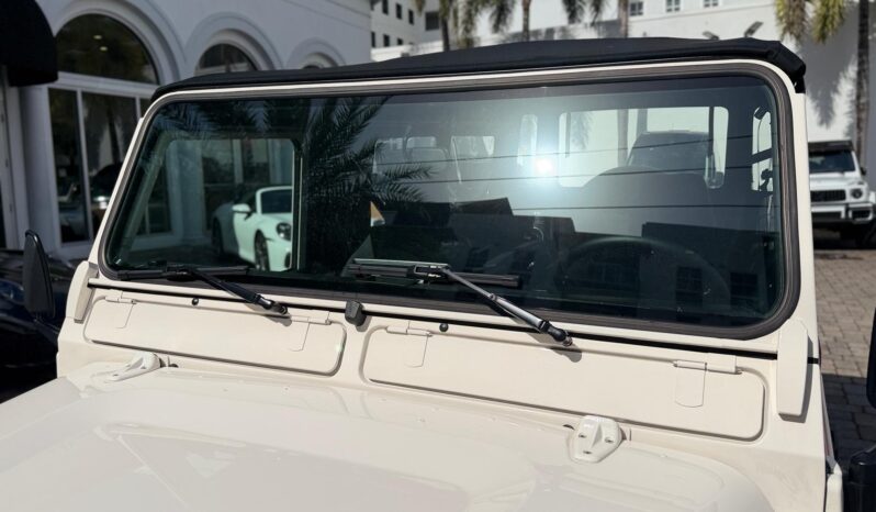 1997 Land Rover Defender 110 Beachcomber full