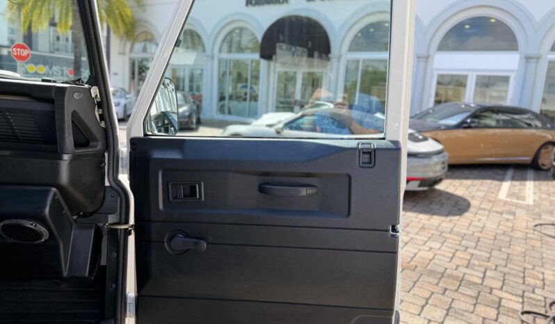 1997 Land Rover Defender 110 Beachcomber full