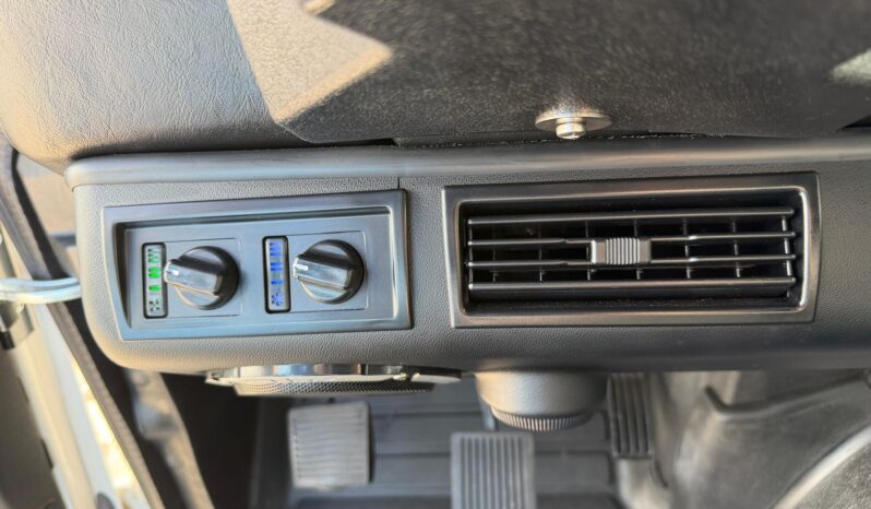 1997 Land Rover Defender 110 Beachcomber full