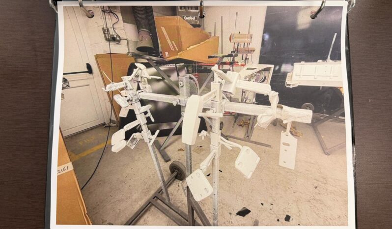 1997 Land Rover Defender 110 Beachcomber full