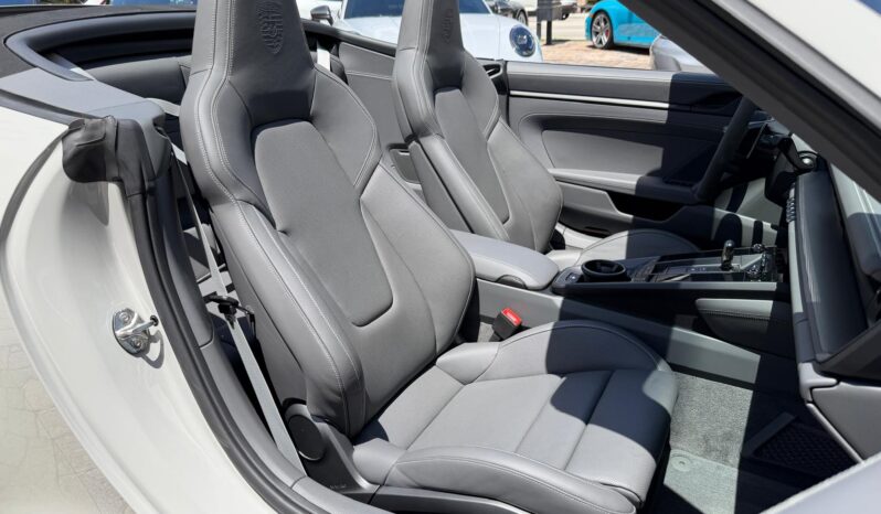 2024 Porsche 911 Carrera GTS Cabriolet full
