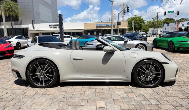 2024 Porsche 911 Carrera GTS Cabriolet full