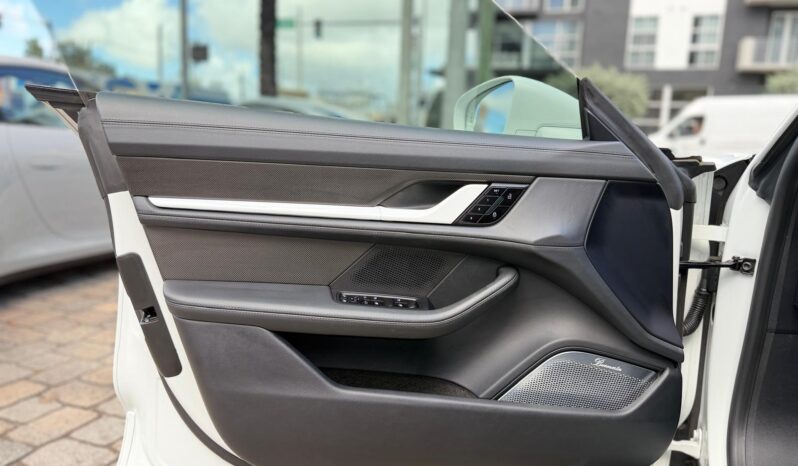 2020 Porsche Taycan Turbo S full