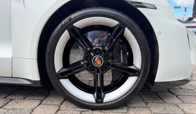 2020 Porsche Taycan Turbo S full