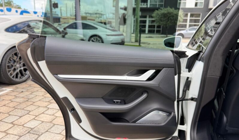 2020 Porsche Taycan Turbo S full