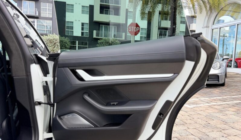 2020 Porsche Taycan Turbo S full