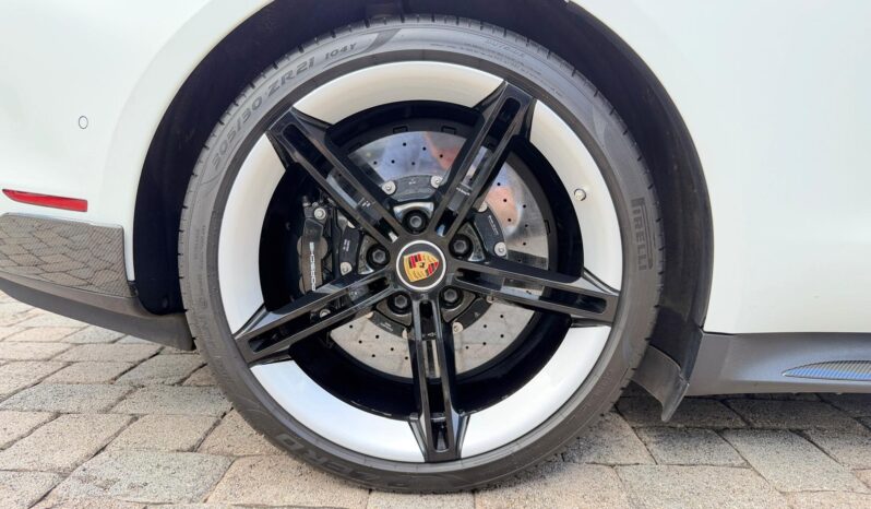 2020 Porsche Taycan Turbo S full