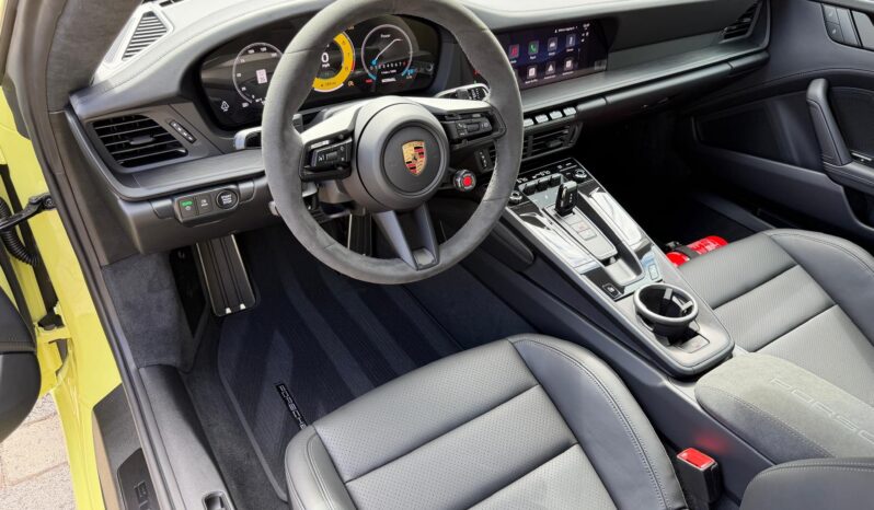 2026 Porsche 911 Carrera GTS full