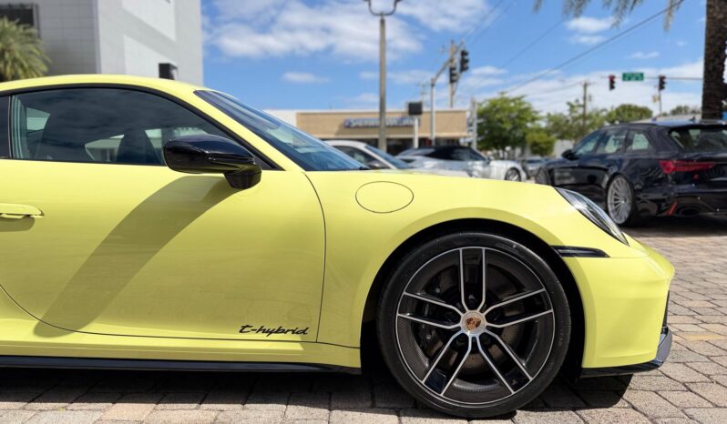 2026 Porsche 911 Carrera GTS full