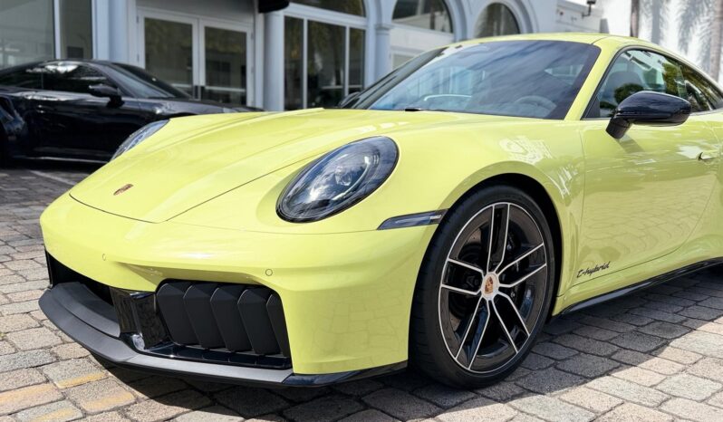 2026 Porsche 911 Carrera GTS full