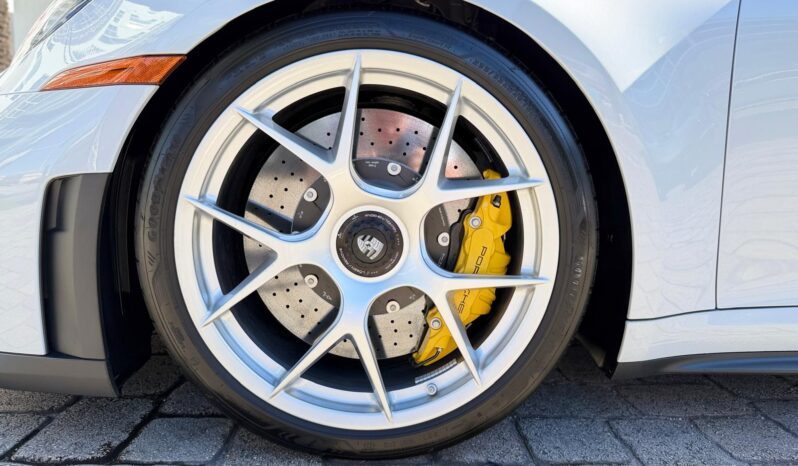 2026 Porsche 911 GT3 w/Touring Package full