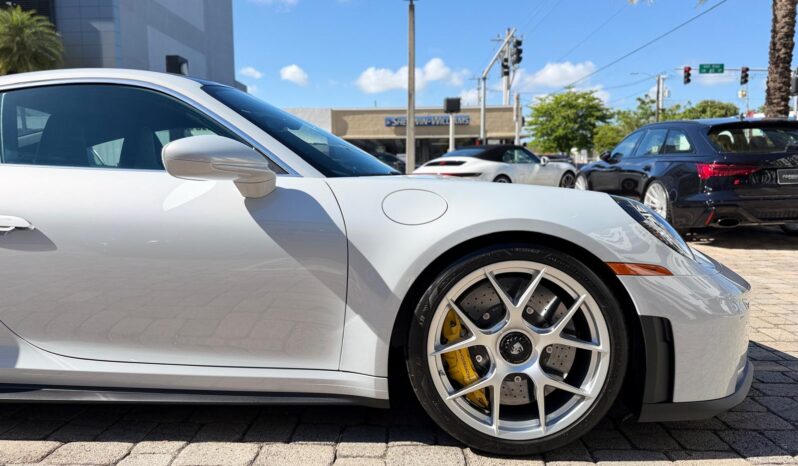 2026 Porsche 911 GT3 w/Touring Package full