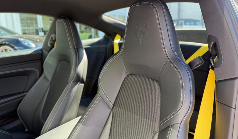 2026 Porsche 911 GT3 w/Touring Package full