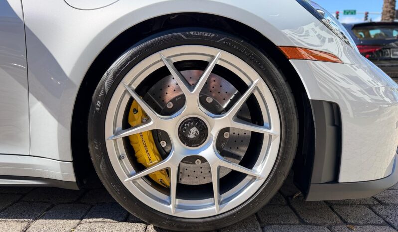 2026 Porsche 911 GT3 w/Touring Package full