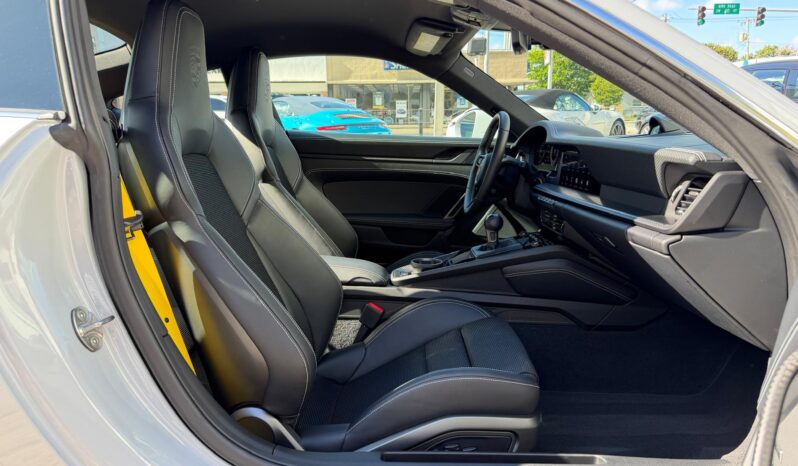 2026 Porsche 911 GT3 w/Touring Package full