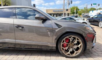 2024 Lamborghini Urus Performante full