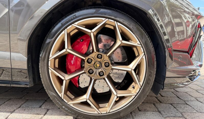 2024 Lamborghini Urus Performante full