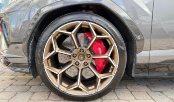 2024 Lamborghini Urus Performante full