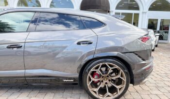 2024 Lamborghini Urus Performante full