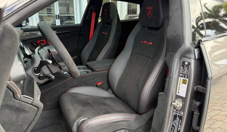 2024 Lamborghini Urus Performante full