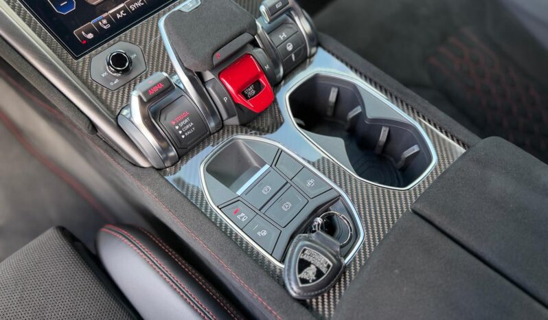 2024 Lamborghini Urus Performante full