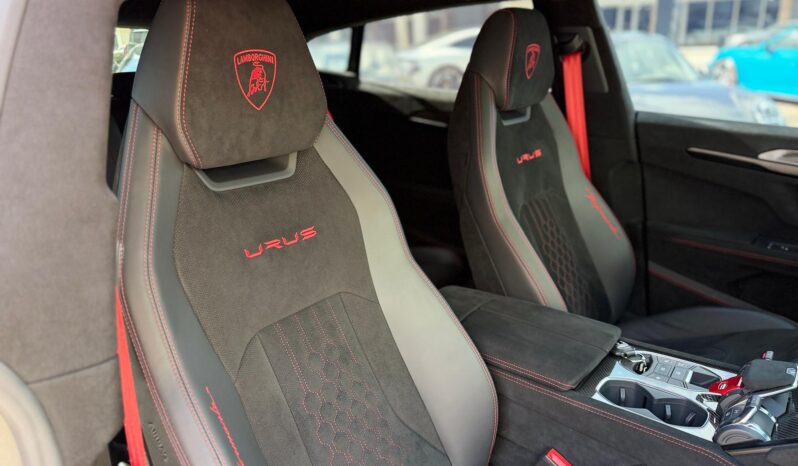 2024 Lamborghini Urus Performante full