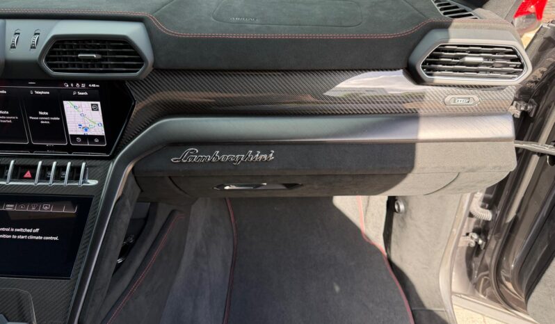 2024 Lamborghini Urus Performante full