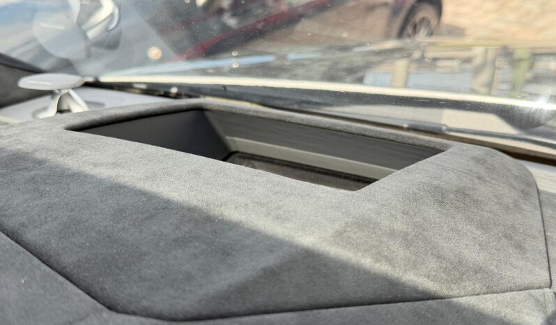 2024 Lamborghini Urus Performante full