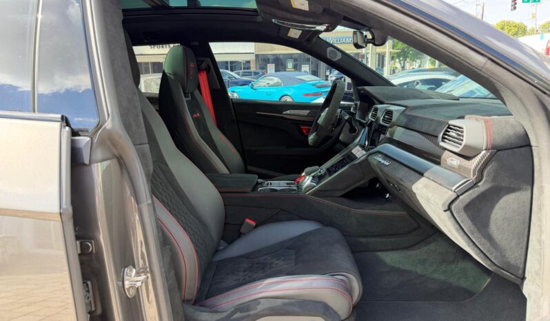 2024 Lamborghini Urus Performante full